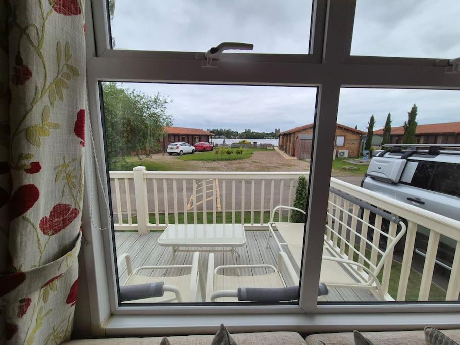 Amazing 2Bedroom Caravan In Lincoln, Татершал Екстериор снимка